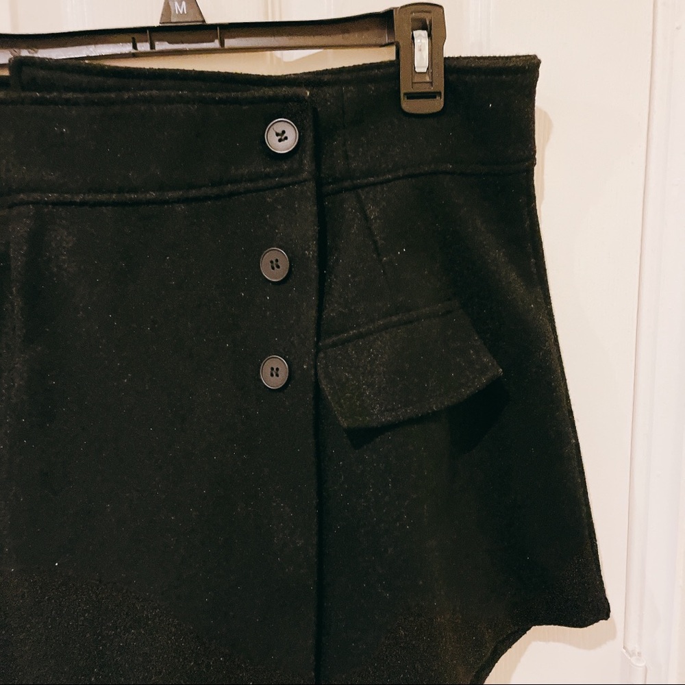 Skort - Picture 2 of 4